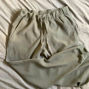 On the Fly Jogger 28” woven - Size 8